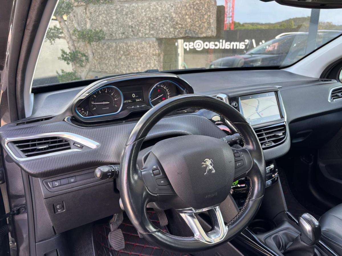 peugeot-2008-2018-gasolina-1199cc