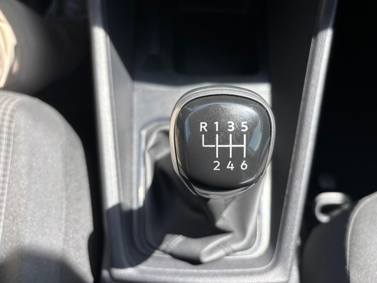 volkswagen-caddy-2024-diesel-1968cc