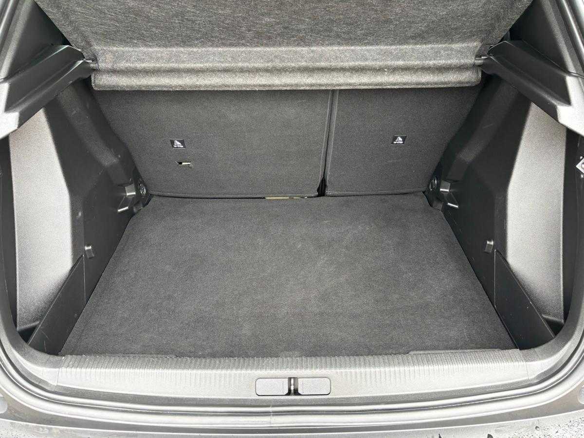 peugeot-2008-2024-gasolina-1199cc