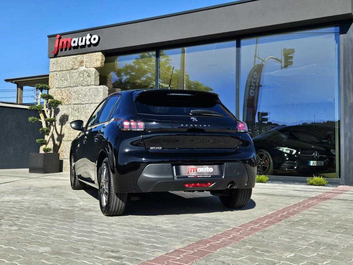 peugeot-208-2022-gasolina-1199cc