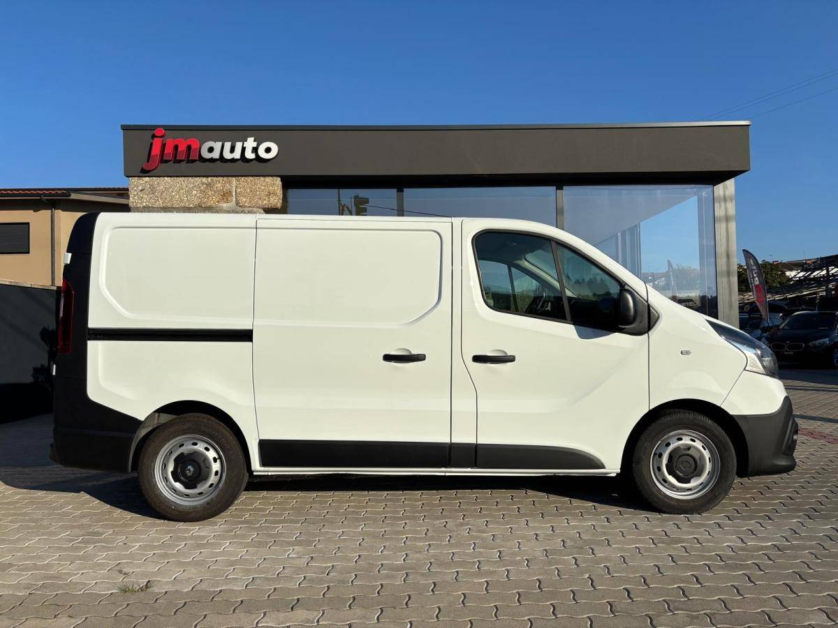 renault-trafic-2015-diesel-1598cc