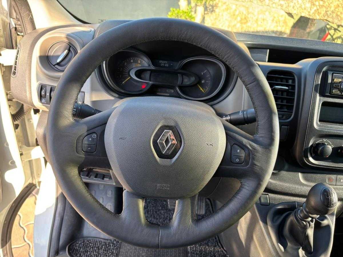 renault-trafic-2015-diesel-1598cc
