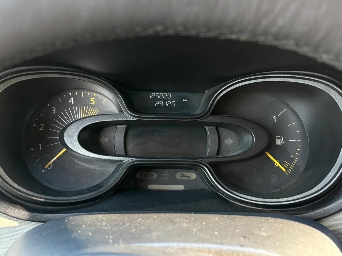 renault-trafic-2015-diesel-1598cc