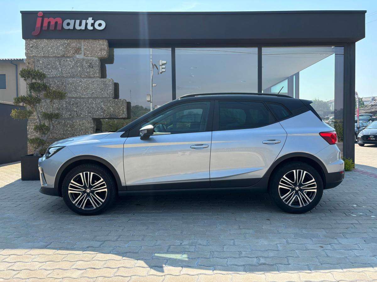 seat-arona-2023-gasolina-999cc