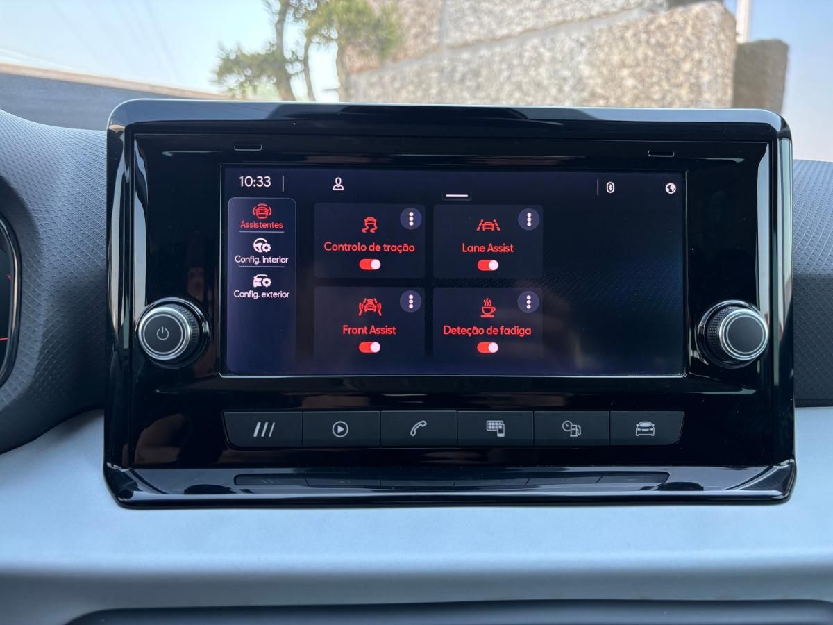 seat-arona-2023-gasolina-999cc