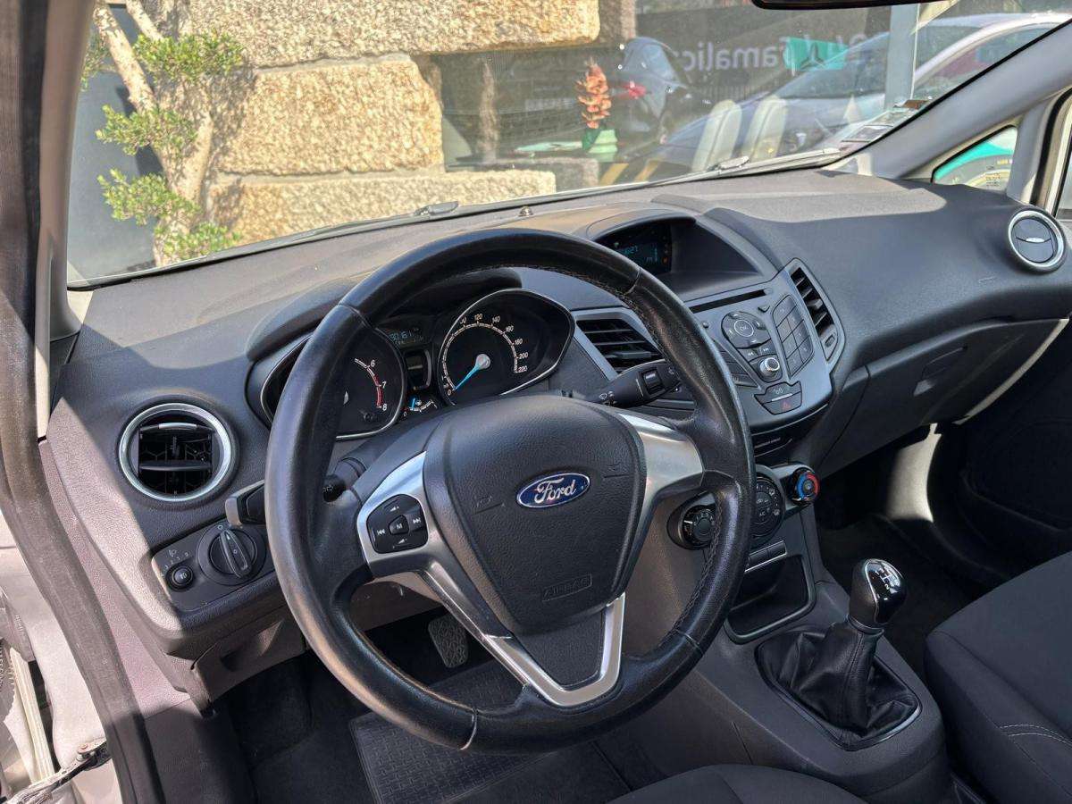 ford-fiesta-2016-gasolina-998cc