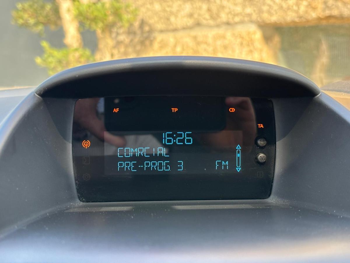 ford-fiesta-2016-gasolina-998cc