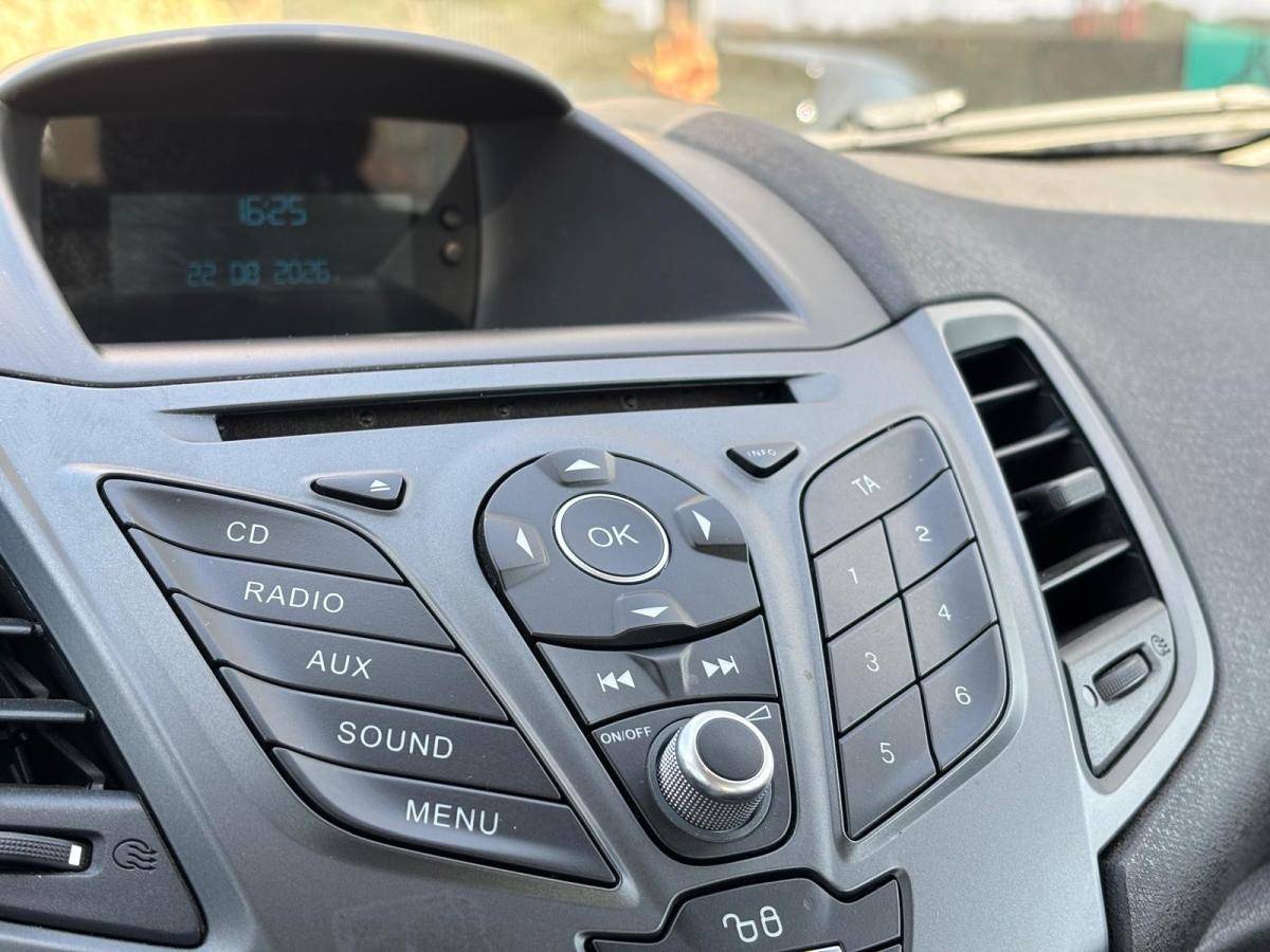 ford-fiesta-2016-gasolina-998cc