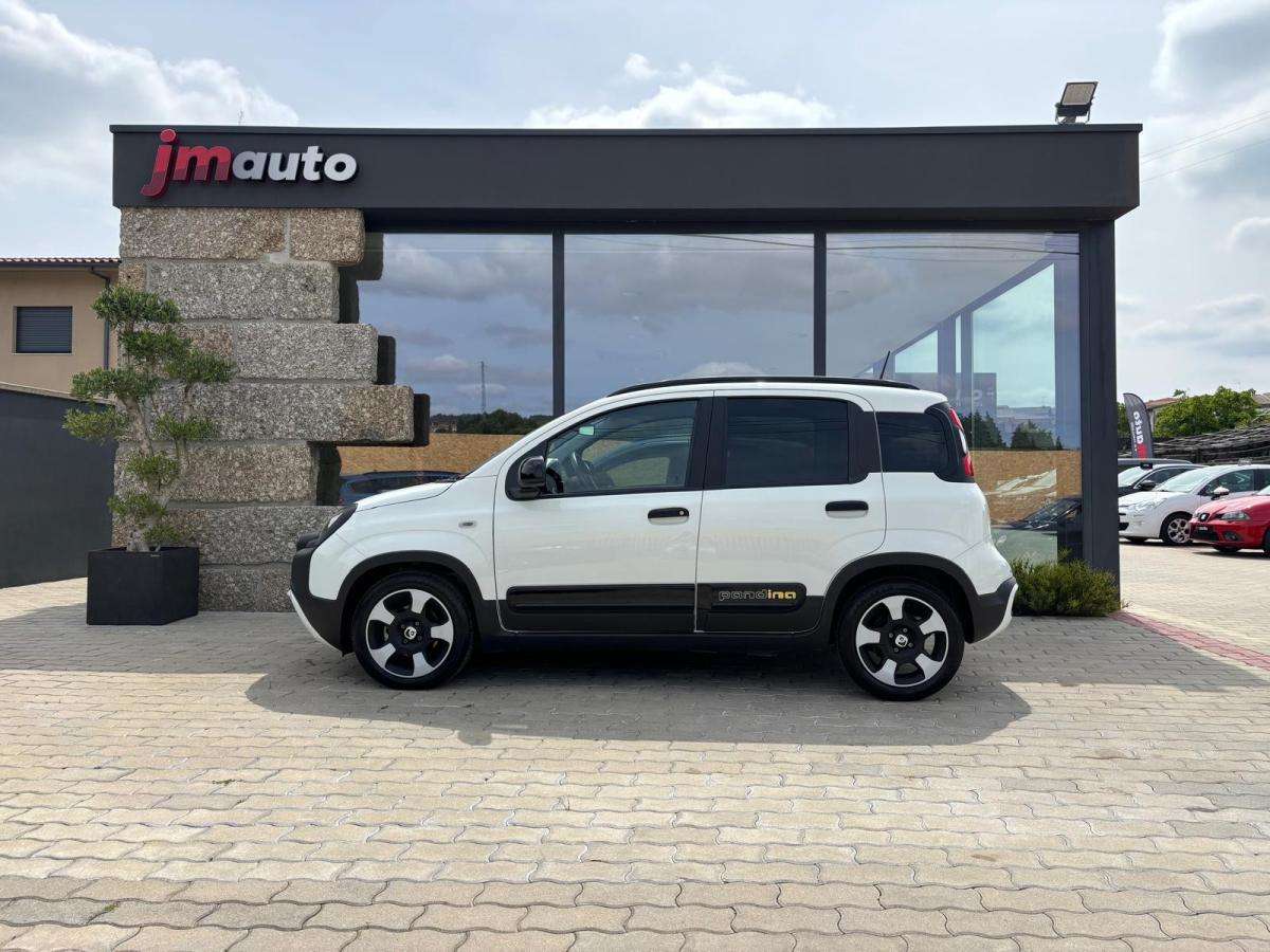 fiat-panda-2025-hibrido-a-gasolina-999cc
