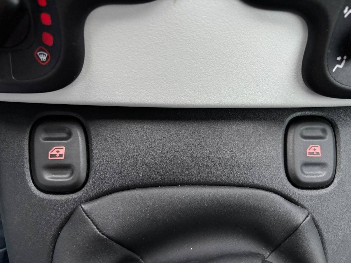 fiat-panda-2025-hibrido-a-gasolina-999cc