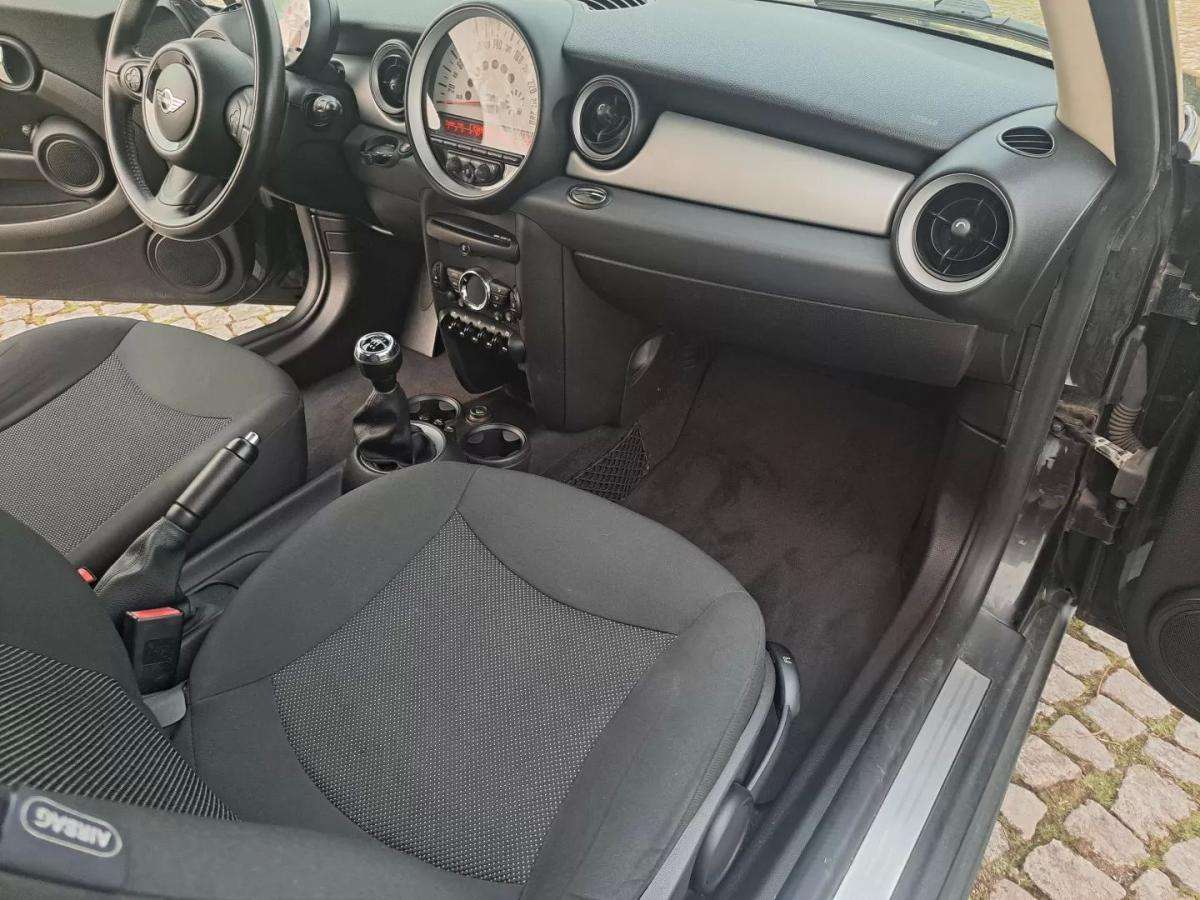 mini-one-2011-diesel-1598cc