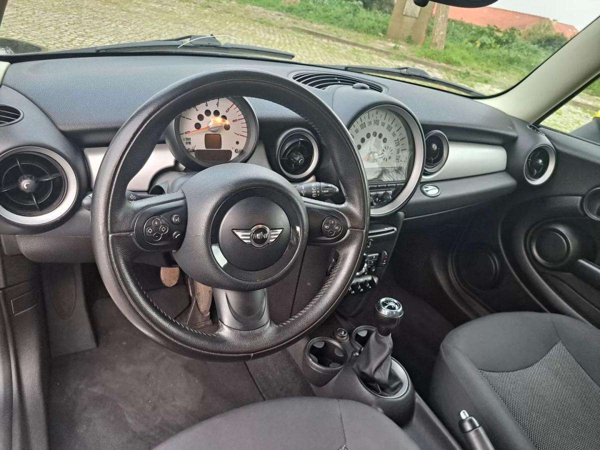 mini-one-2011-diesel-1598cc