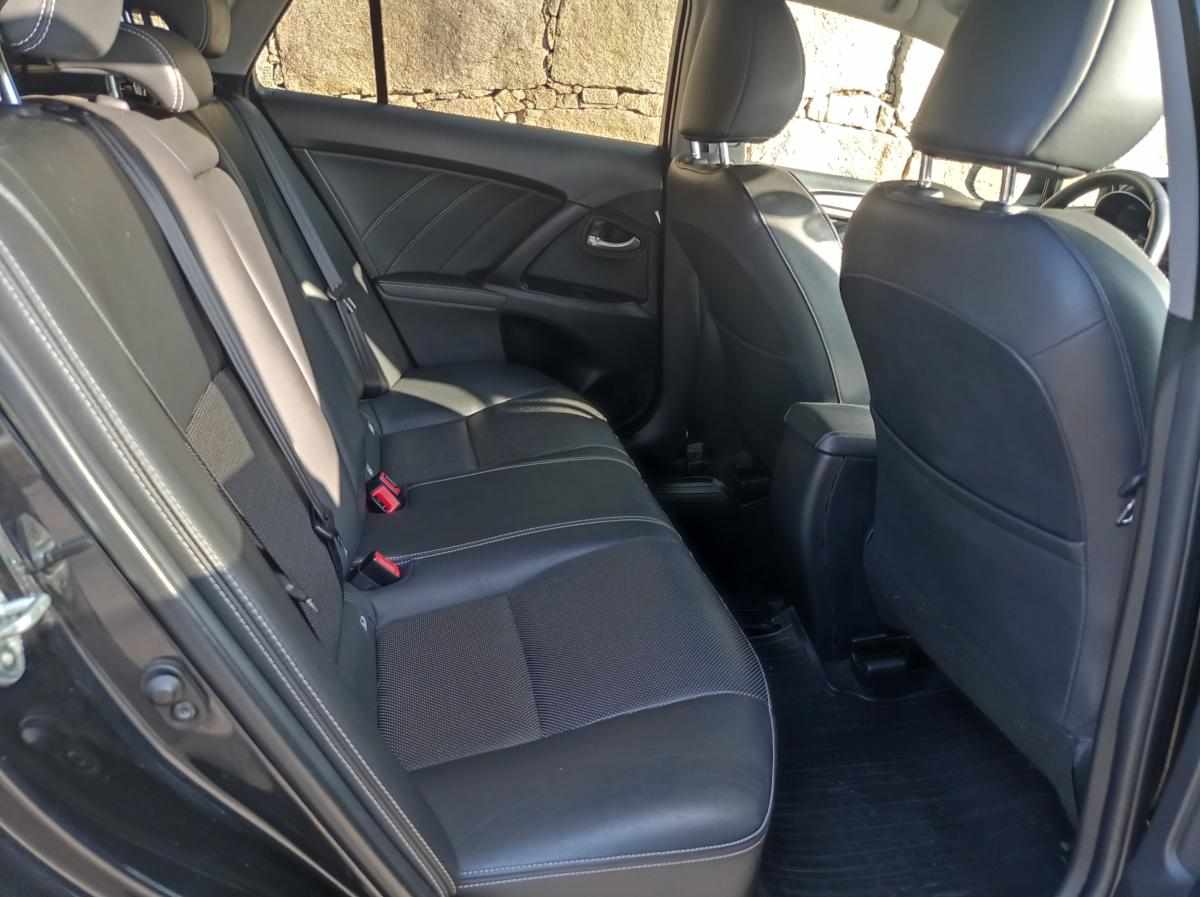 toyota-avensis-1-6-d-4d-2015-diesel-1598cc
