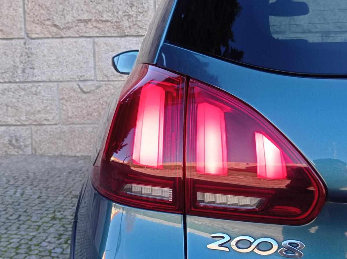 peugeot-2008-1-2-puretech-2018-gasolina-1199cc