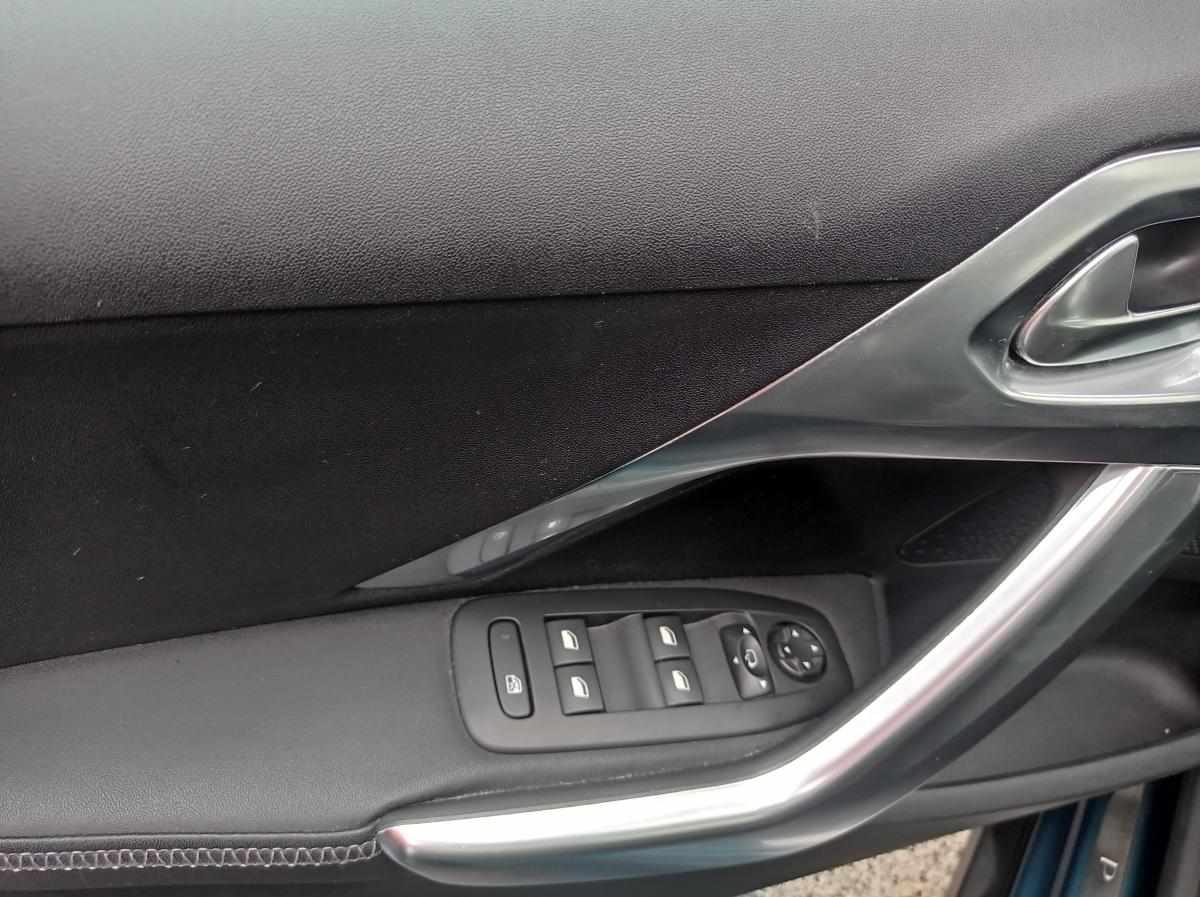 peugeot-2008-1-2-puretech-2018-gasolina-1199cc