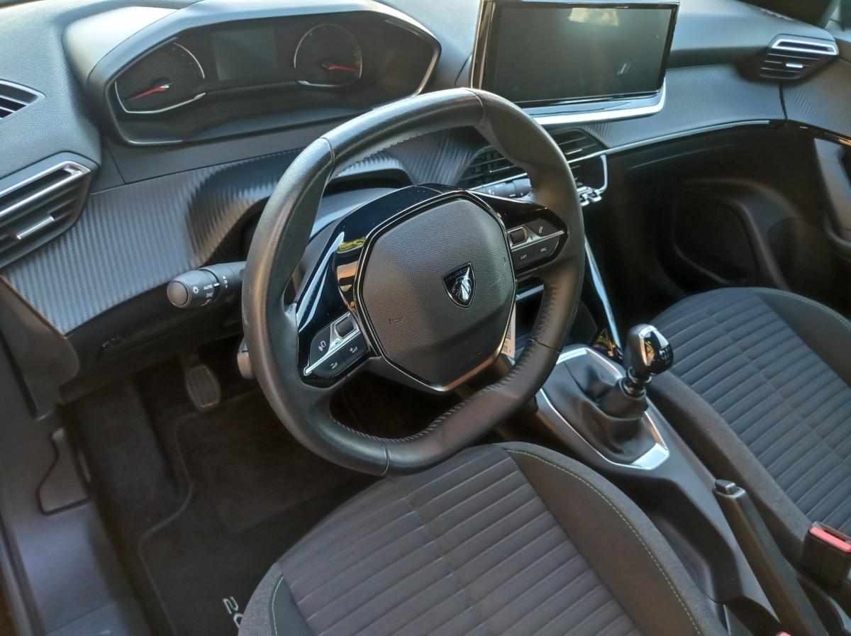 peugeot-2008-1-2-puretech-2024-gasolina-1199cc