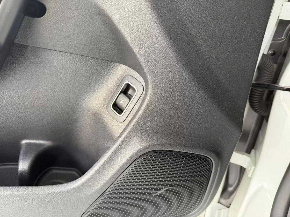 mercedes-benz-cla-2019-diesel-1461cc