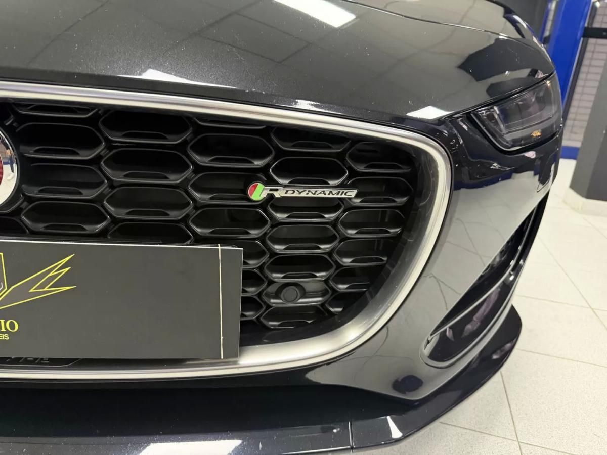 jaguar-f-type-2021-gasolina-1997cc