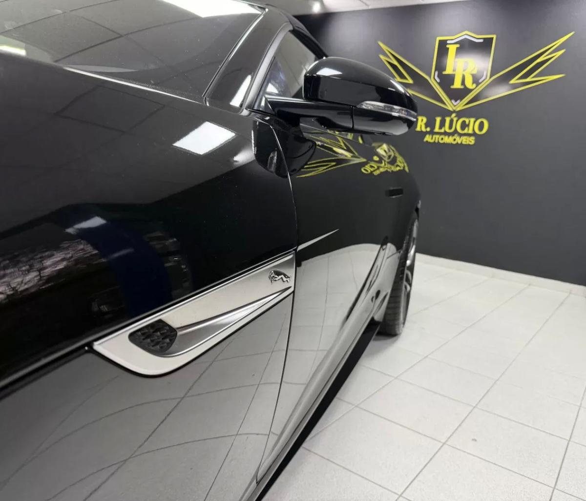 jaguar-f-type-2021-gasolina-1997cc