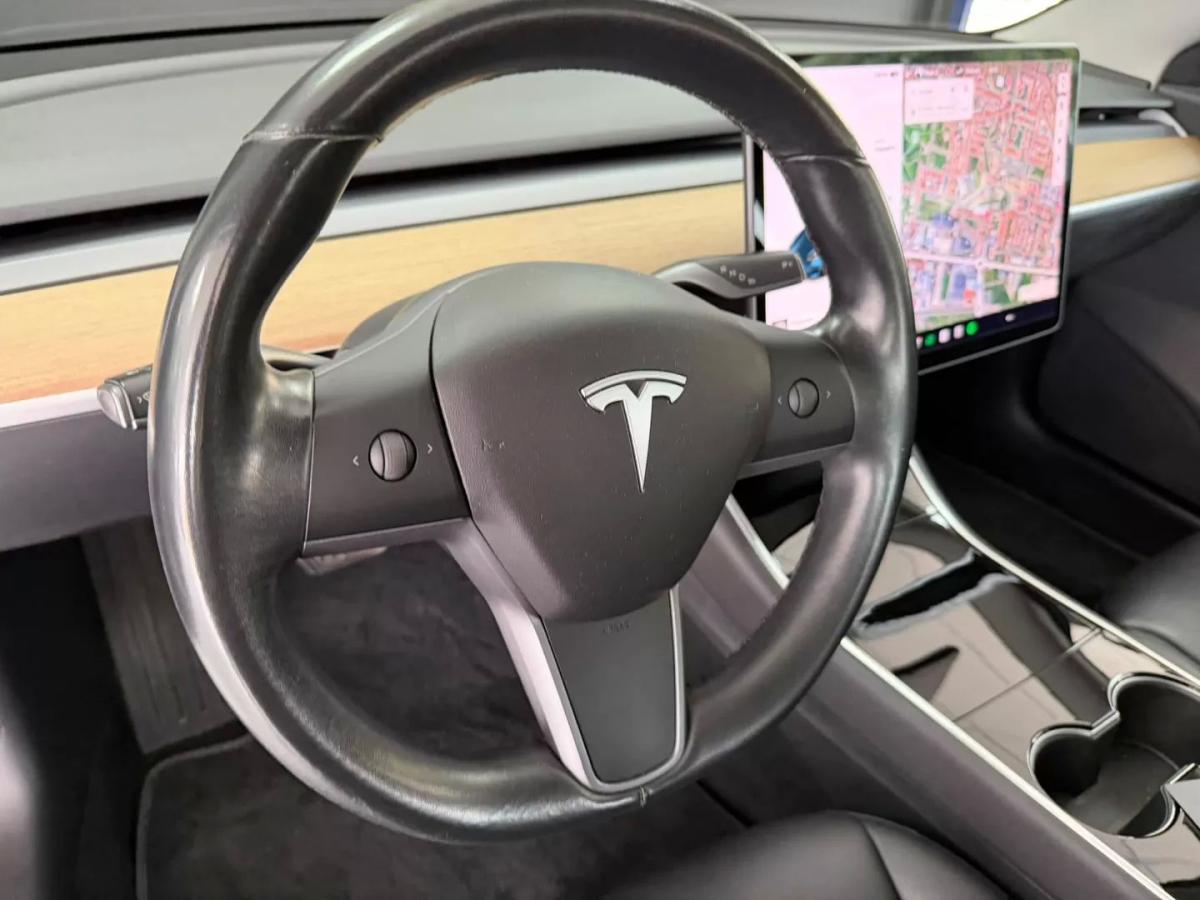 tesla-model-3-2019-eletrico-0cc