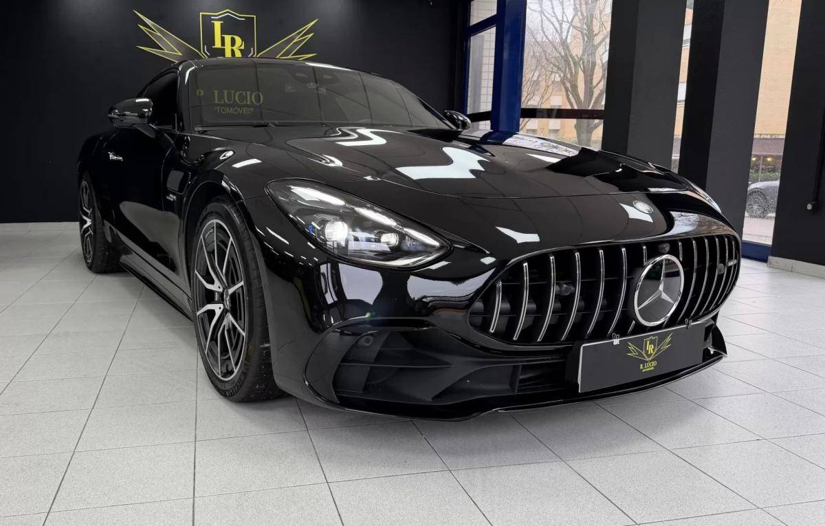 mercedes-benz-amg-gt-2025-gasolina-1991cc