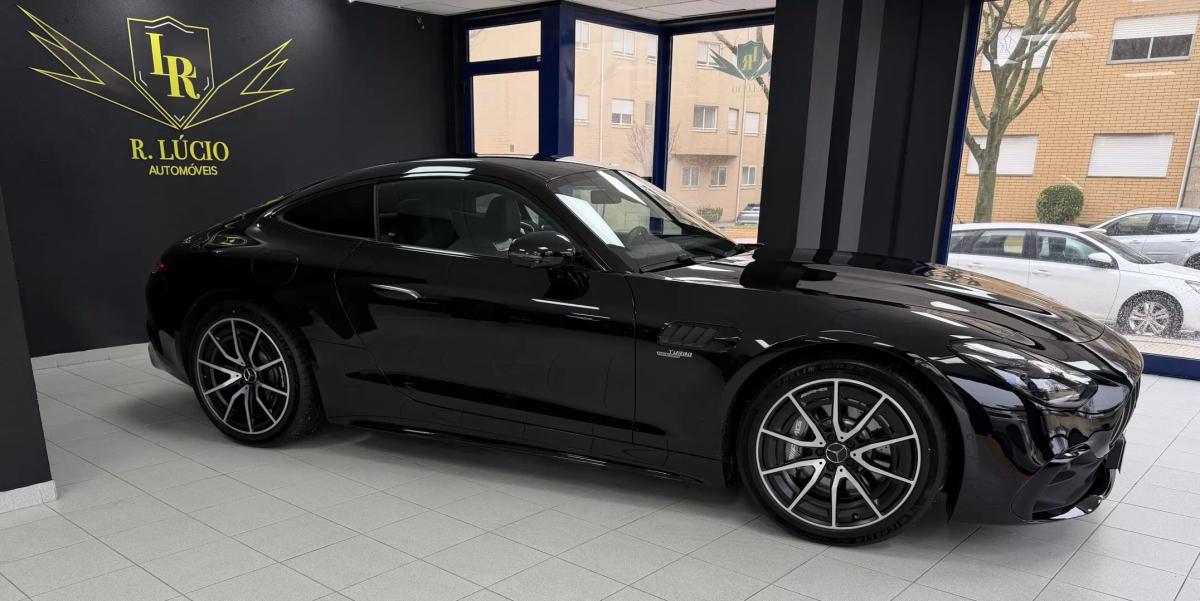 mercedes-benz-amg-gt-2025-gasolina-1991cc