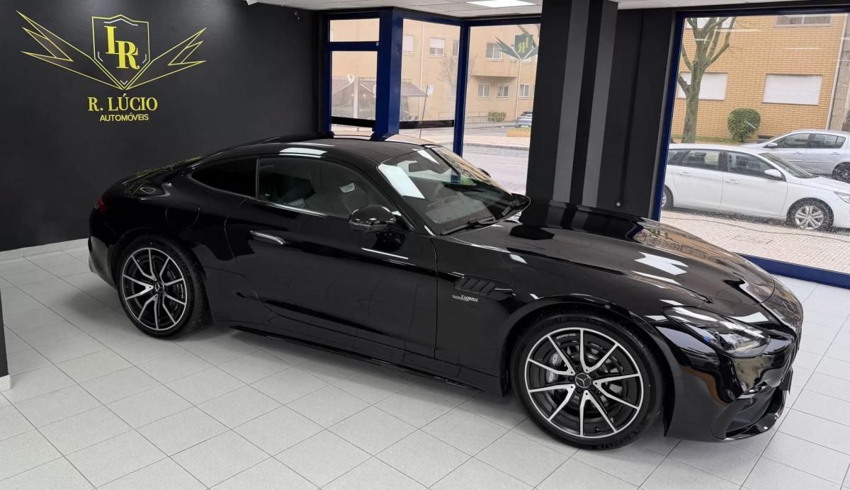 mercedes-benz-amg-gt-2025-gasolina-1991cc