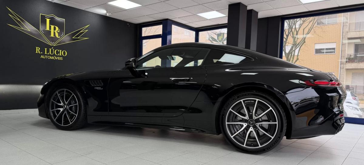 mercedes-benz-amg-gt-2025-gasolina-1991cc