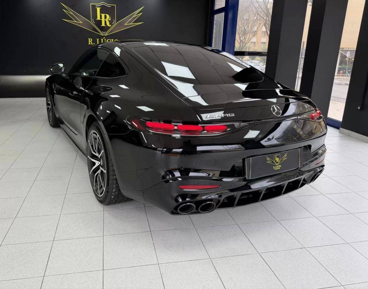 mercedes-benz-amg-gt-2025-gasolina-1991cc