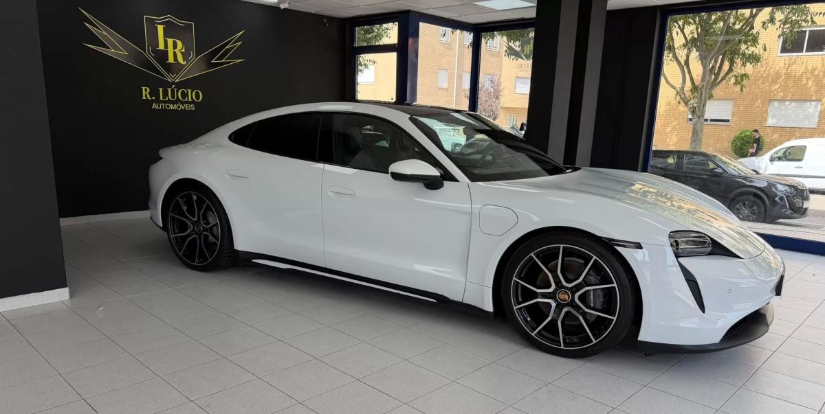 porsche-taycan-2023-eletrico-0cc