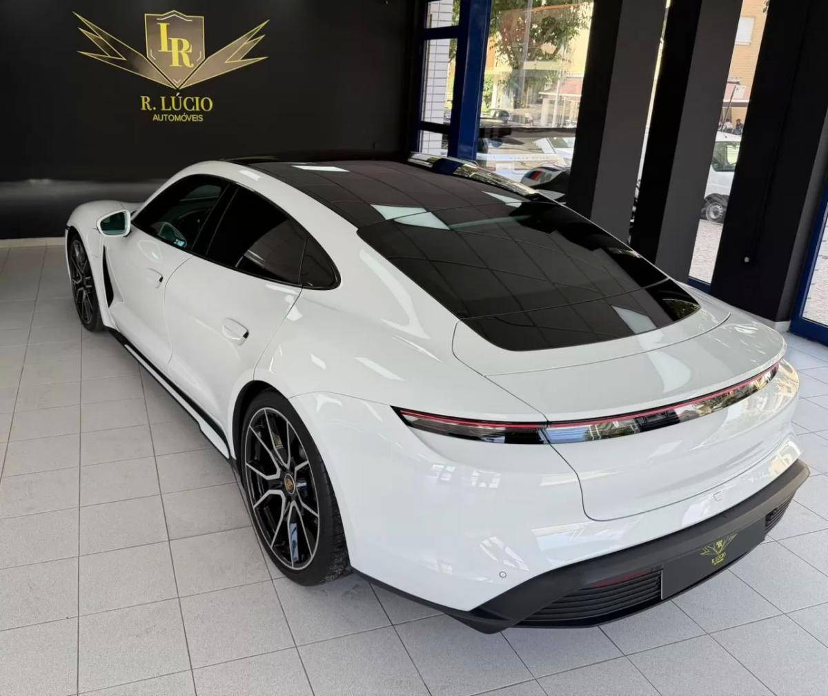 porsche-taycan-2023-eletrico-0cc