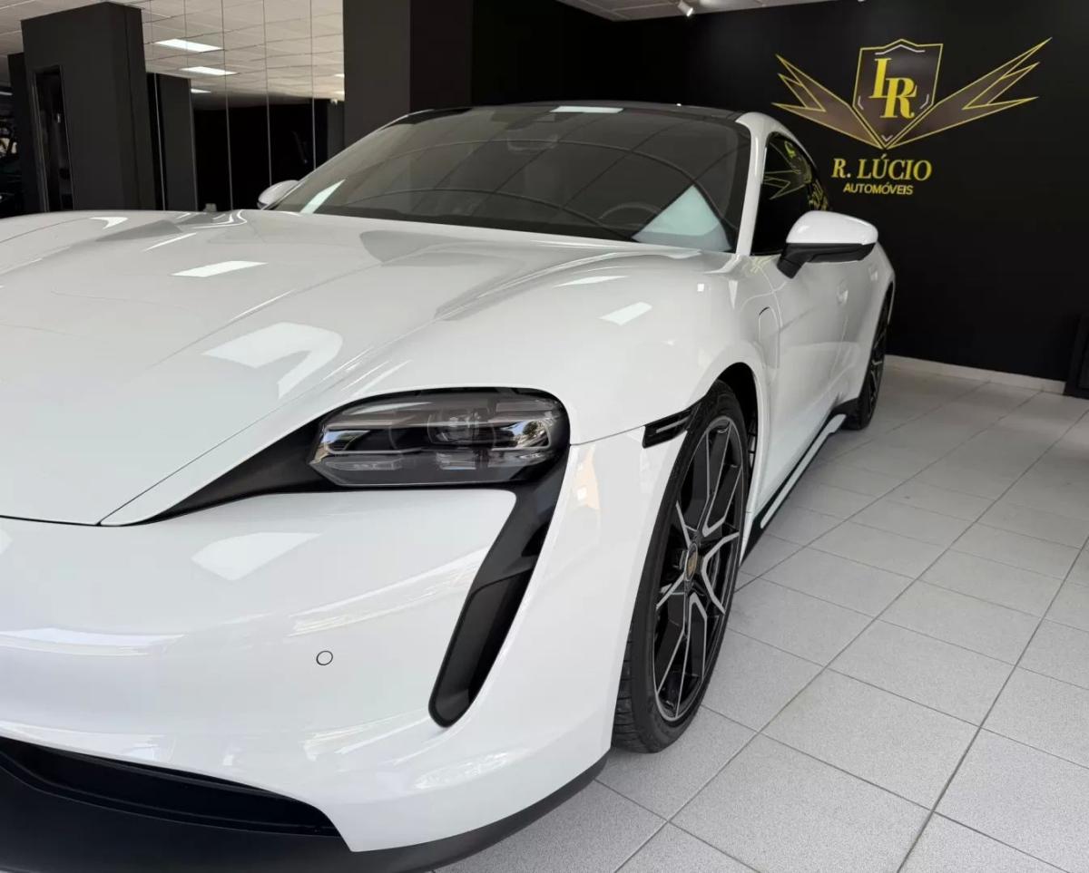 porsche-taycan-2023-eletrico-0cc