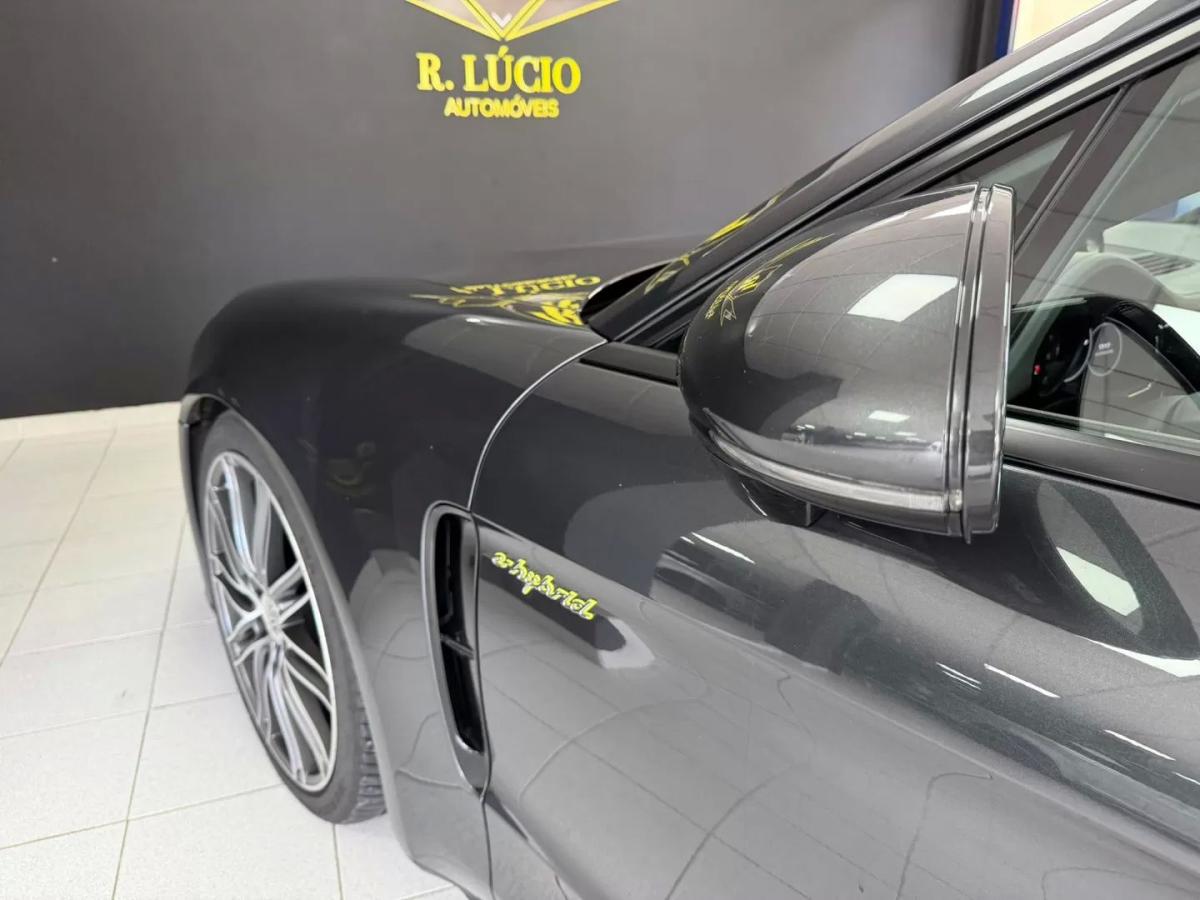 porsche-panamera-sport-turismo-2017-hibrido-2894cc
