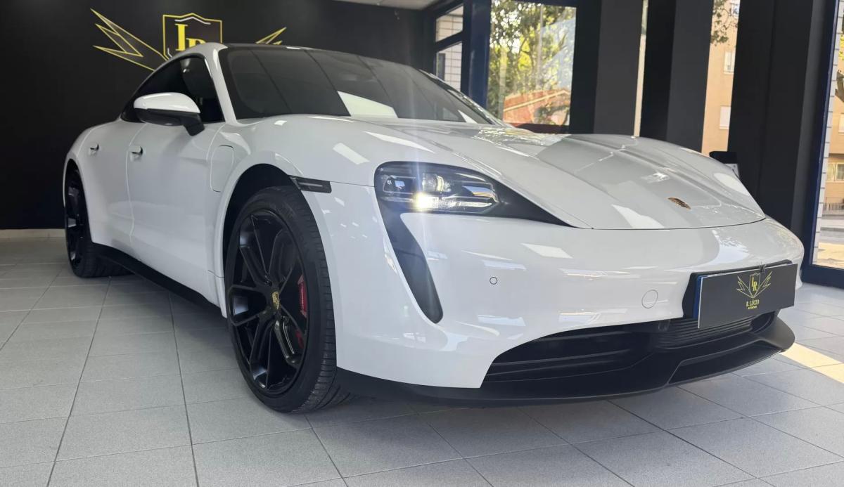 porsche-taycan-2021-eletrico-200cc