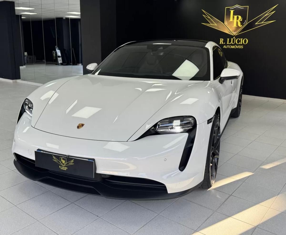 porsche-taycan-2021-eletrico-200cc
