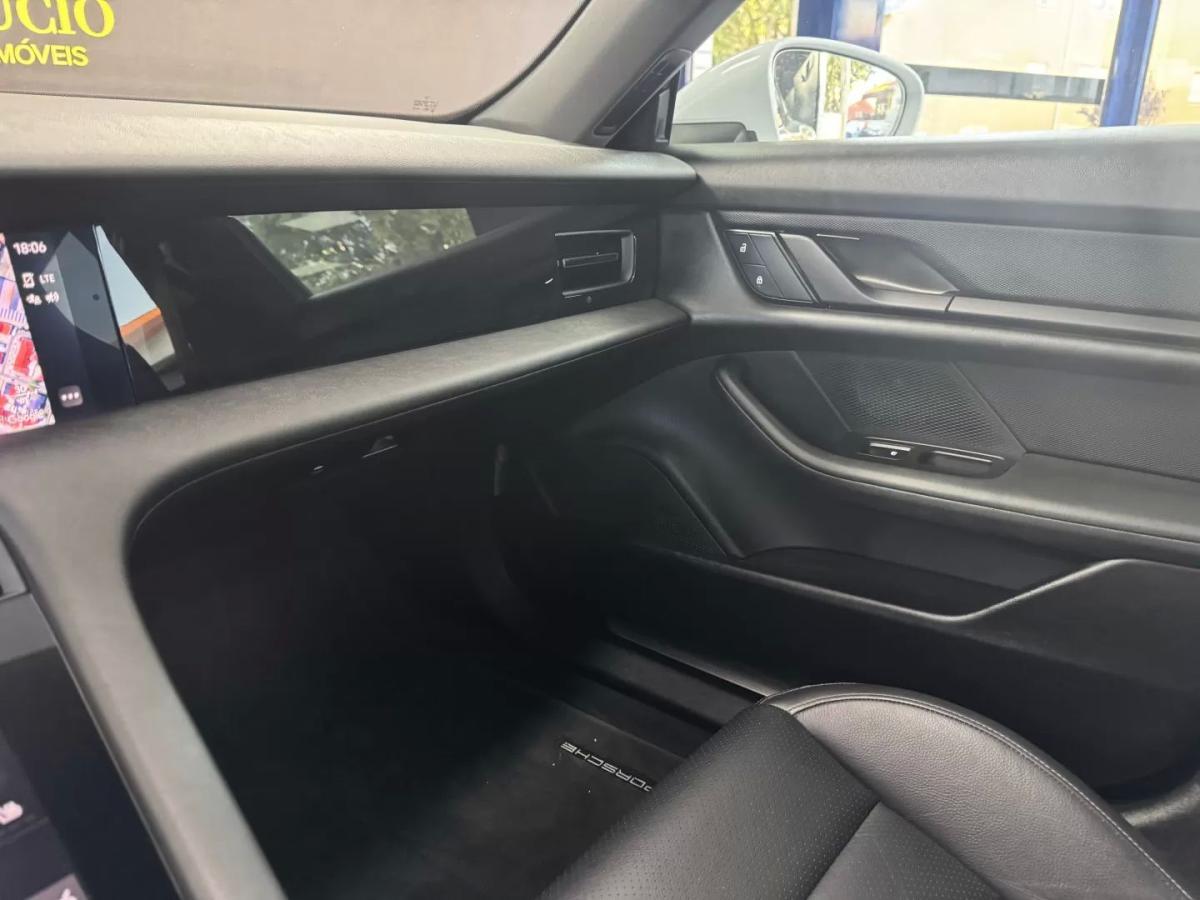 porsche-taycan-2021-eletrico-200cc