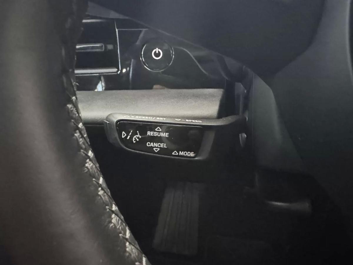 porsche-taycan-2021-eletrico-200cc