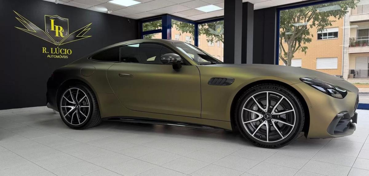 mercedes-benz-amg-gt-2025-gasolina-1991cc