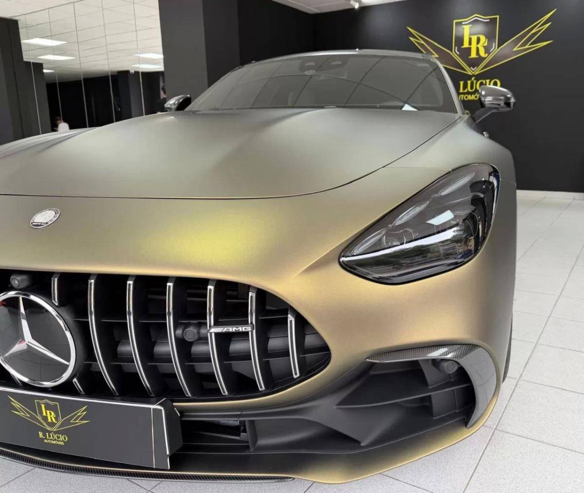 mercedes-benz-amg-gt-2025-gasolina-1991cc