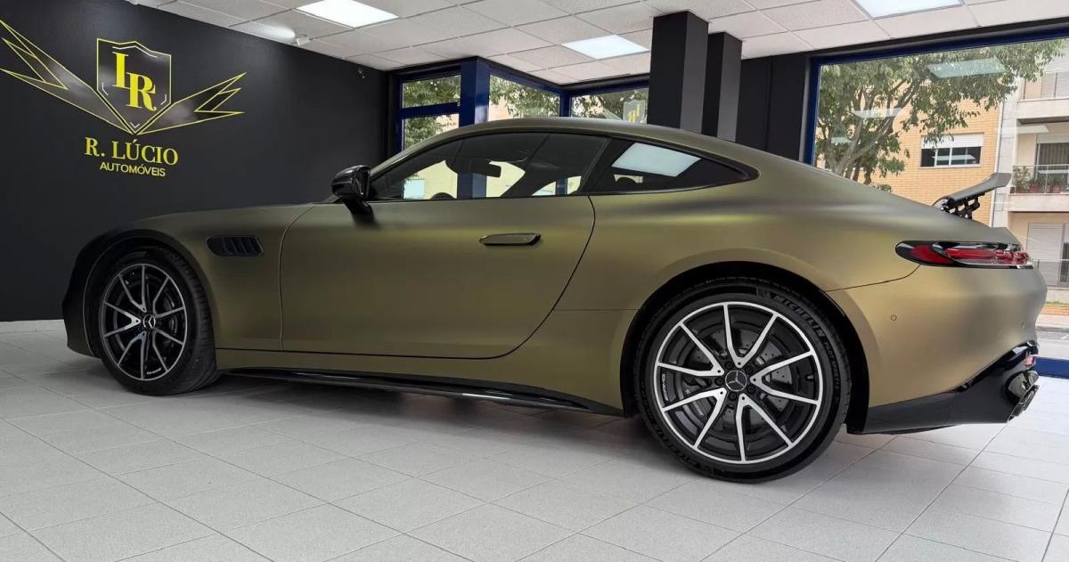 mercedes-benz-amg-gt-2025-gasolina-1991cc