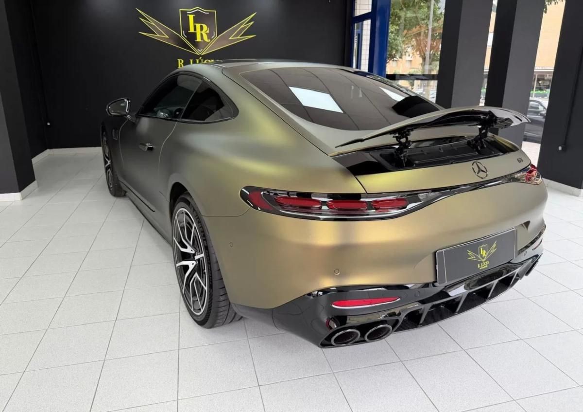 mercedes-benz-amg-gt-2025-gasolina-1991cc