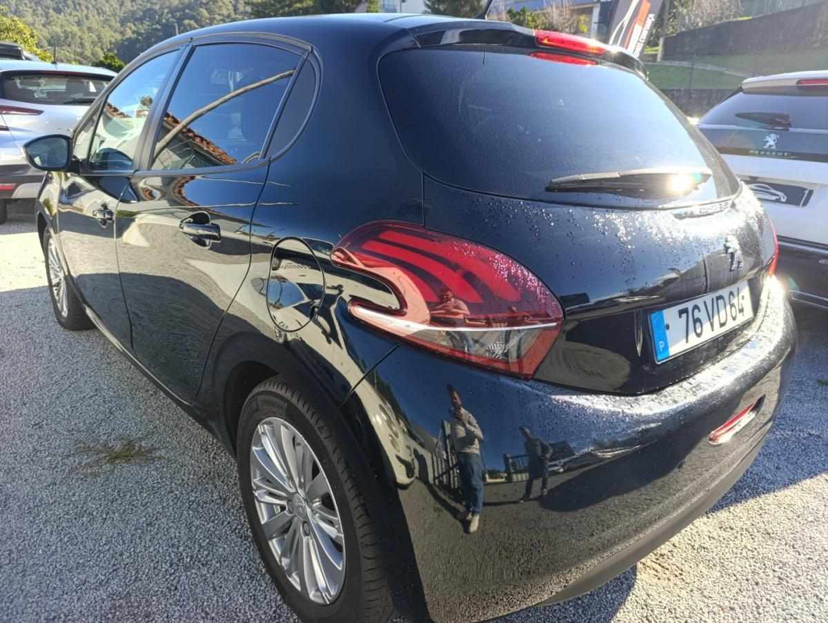 peugeot-208-2018-gasolina-1199cc