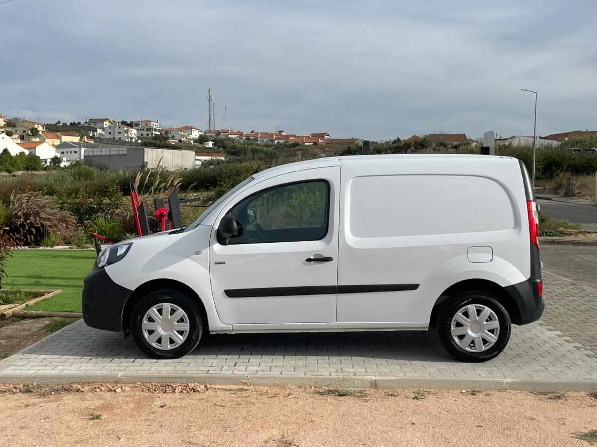 renault-kangoo-ze-33-2021-eletrico