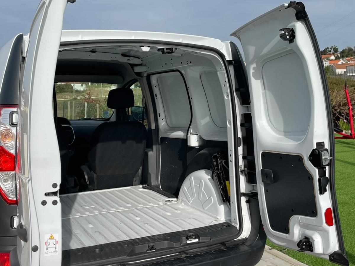 renault-kangoo-ze-33-2021-eletrico
