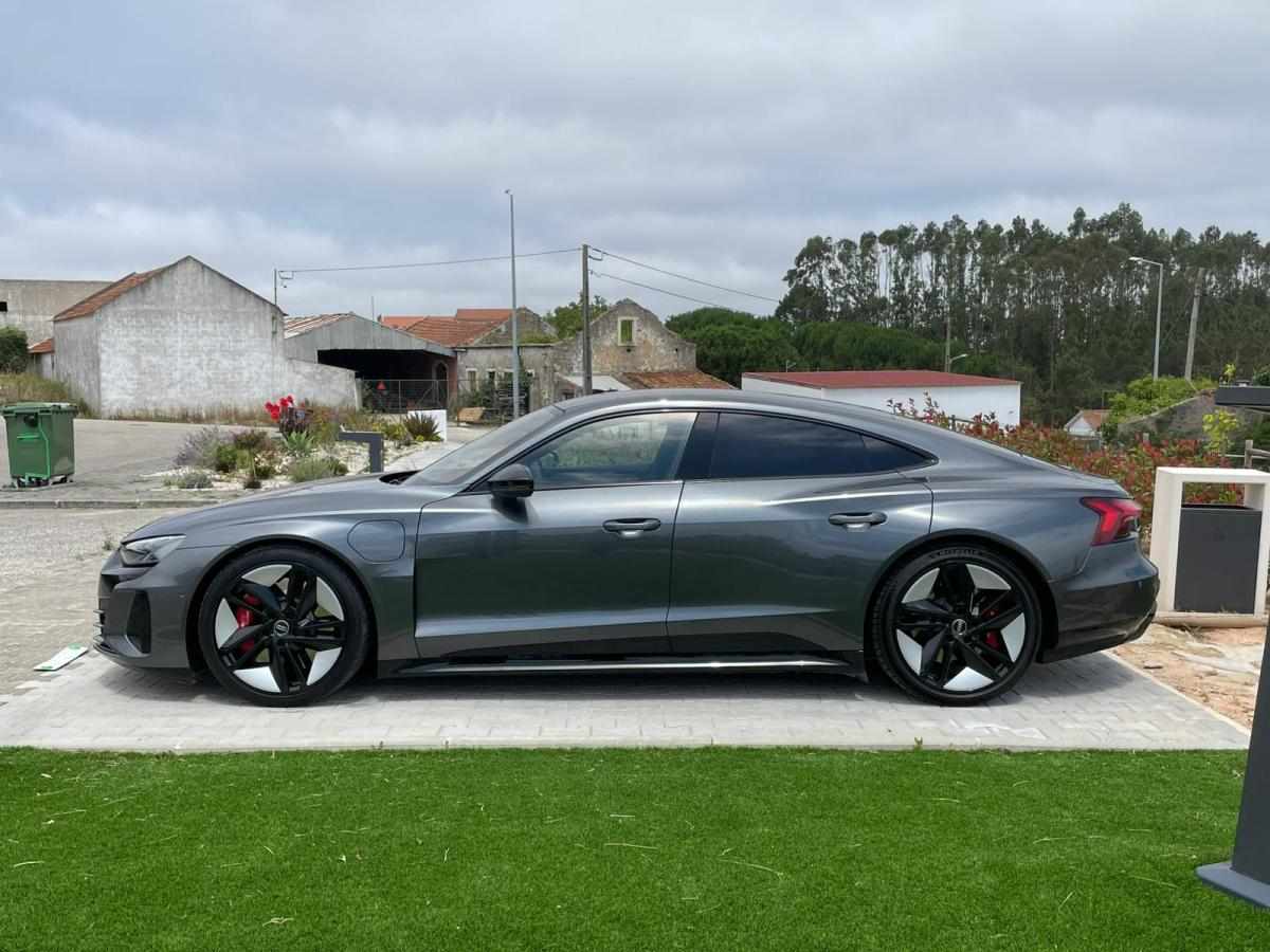 audi-e-tron-gt-rs-quattro-2023-eletrico
