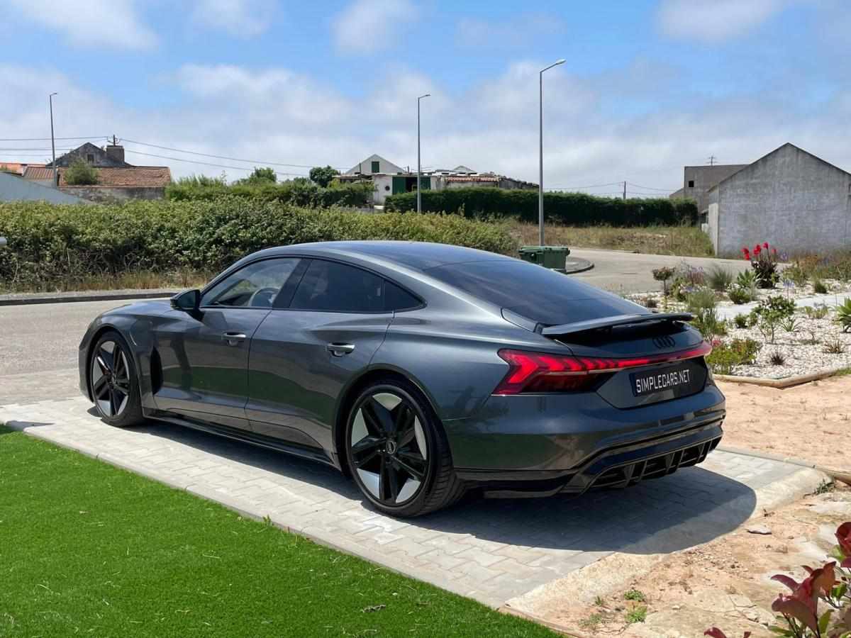 audi-e-tron-gt-rs-quattro-2023-eletrico