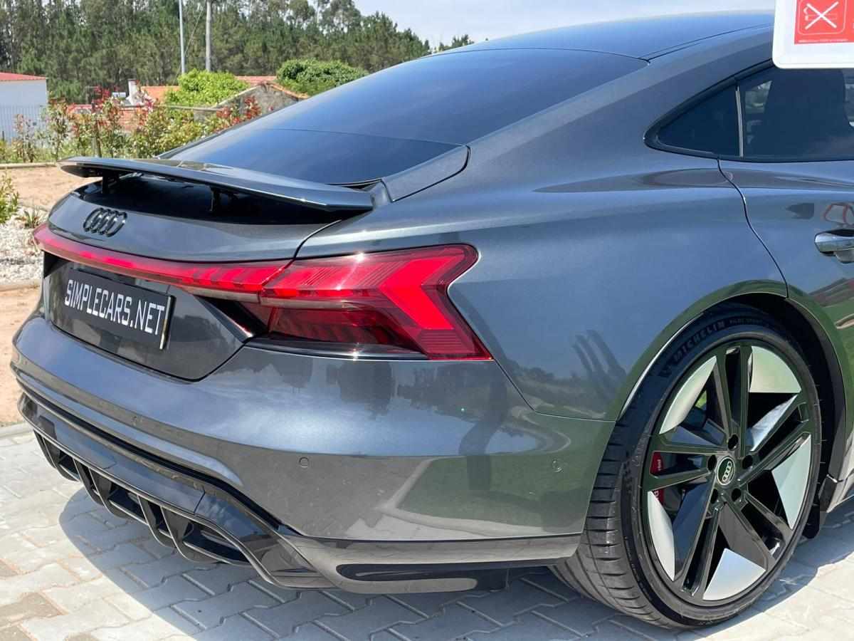 audi-e-tron-gt-rs-quattro-2023-eletrico
