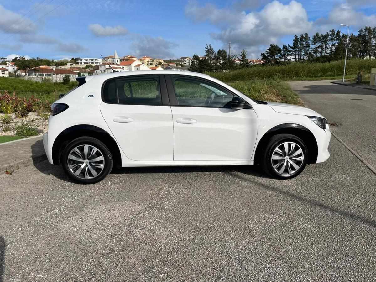 peugeot-e-208-ev-50-kwh-2023-eletrico