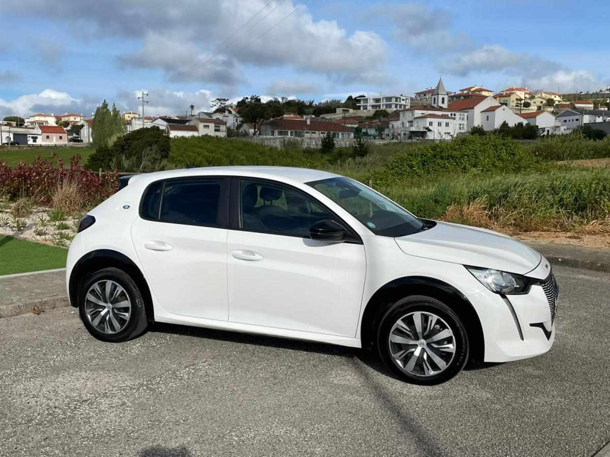 peugeot-e-208-ev-50-kwh-2023-eletrico