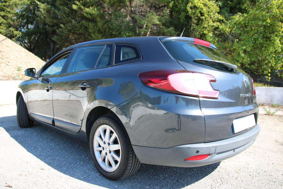 renault-megane-sport-tourer-2010-diesel-1461cc